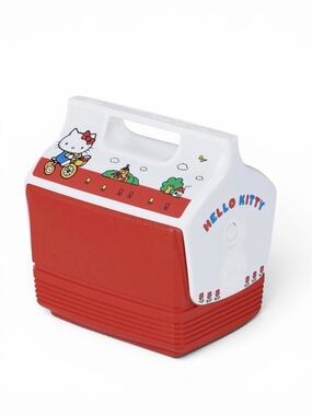 Hello Kitty Igloo Cooler Mini Playmate 4QT  Lunch Picnic Limited Edition US Made